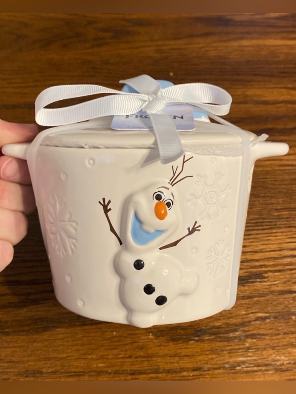 Rae Dunn Disney Frozen Olaf UNMELTABLE Ceramic Covered Mini Casserole Baker NWT